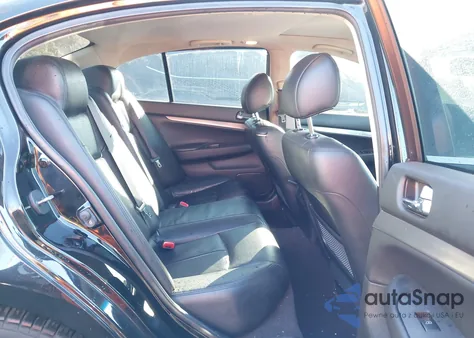 2011 Infiniti G25X z USA, uszkodzony, nr VIN JN1DV6AR7BM651434